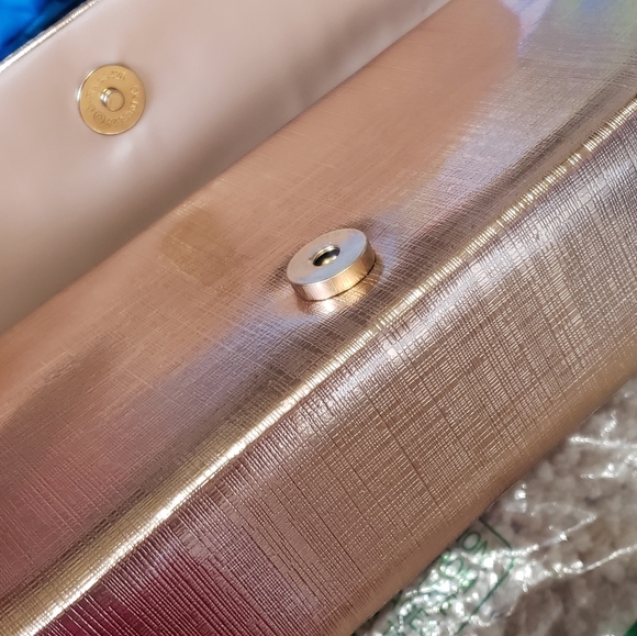 Metallic glitter rose gold purse - Picture 6 of 9